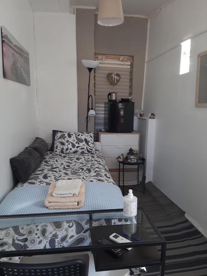 Georgias House 7 Min From Athens Airport Apartment Artemida  Exterior photo
