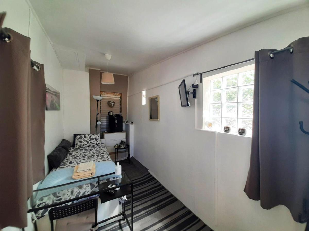 Georgias House 7 Min From Athens Airport Apartment Artemida  Exterior photo