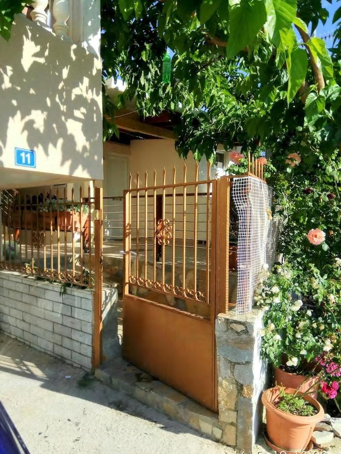 Georgias House 7 Min From Athens Airport Apartment Artemida  Exterior photo